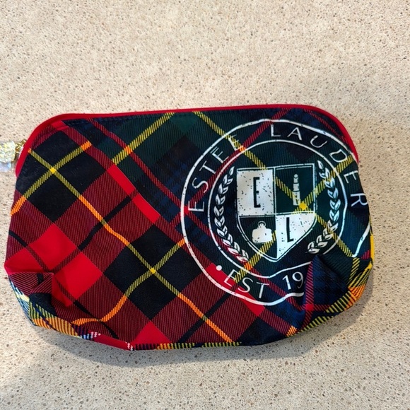 Estee Lauder Red and Black Plaid Make Up Bag NWOT - Picture 1 of 4